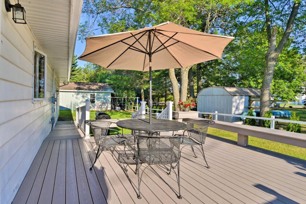 Lake Huron House With Grill And Beach Access! East Tawas Exterior foto
